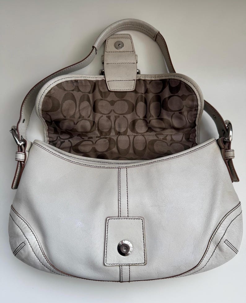 COACH Vintage Large Soho Buckle Shoulder Bag β Off White Leather (Style 9248) π