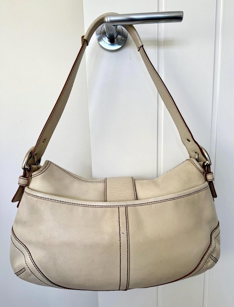 COACH Vintage Large Soho Buckle Shoulder Bag β Off White Leather (Style 9248) π