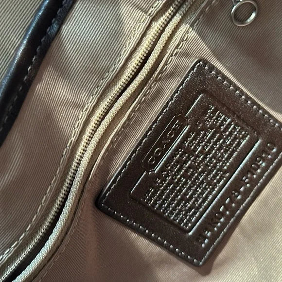 White y2k Coach Soho Flap Bag ππΌ