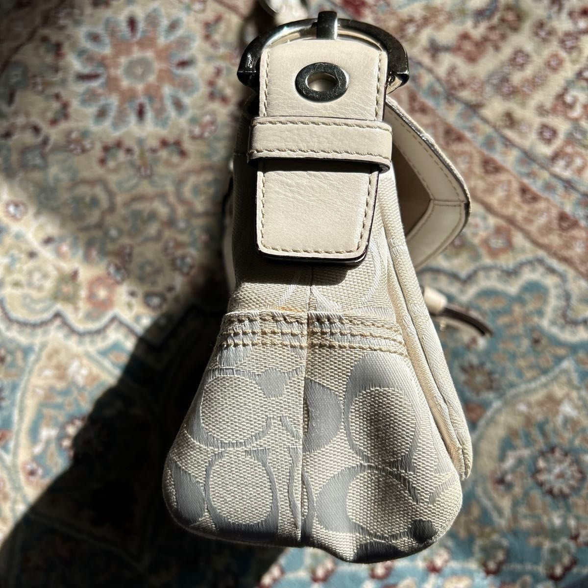 Vintage Coach Soho Shoulder Bag β White Leather π€