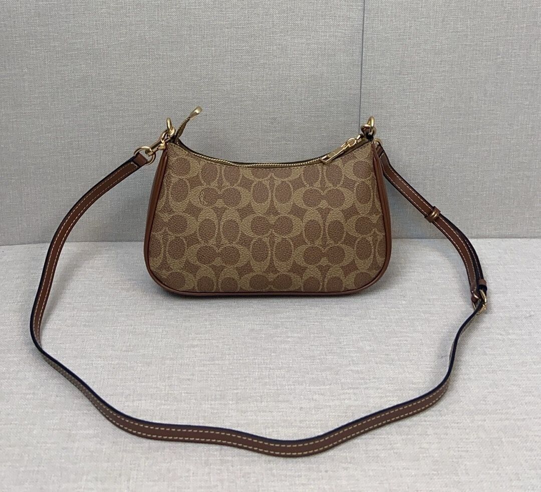 COACH Teri Shoulder Bag β Signature Canvas Brown π€ (NEW!)
