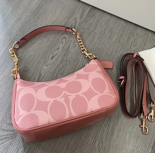 COACH Teri Shoulder Bag in Signature Canvas - Powder Pink π