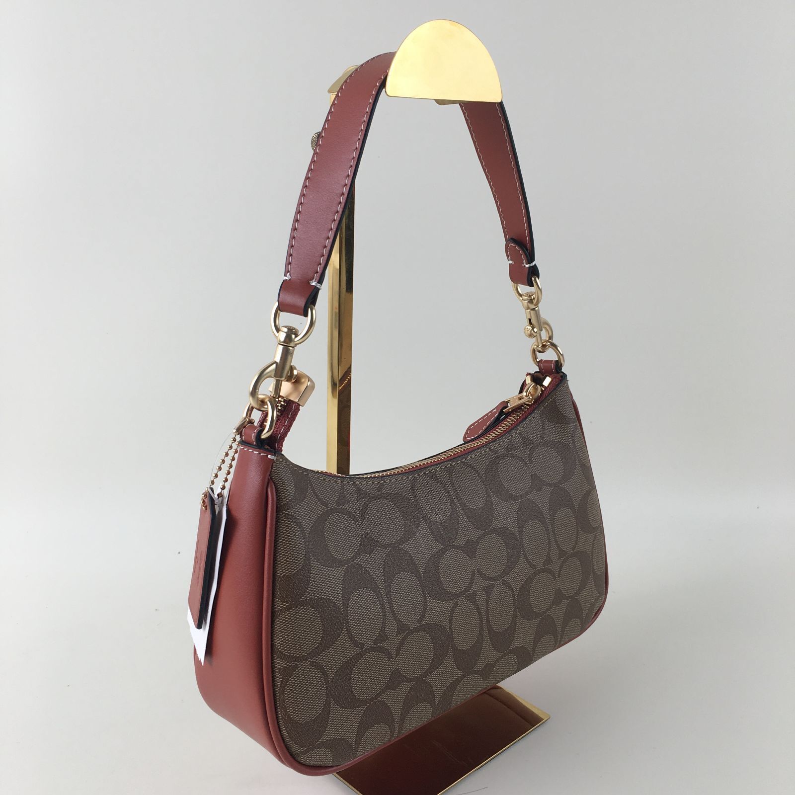 OACH Teri Shoulder Bag CE848 Peanuts Collaboration 2WAY PVC Leather 🐾